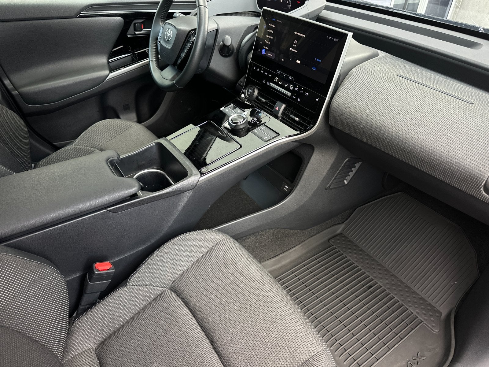 2024 Toyota bZ4X XLE