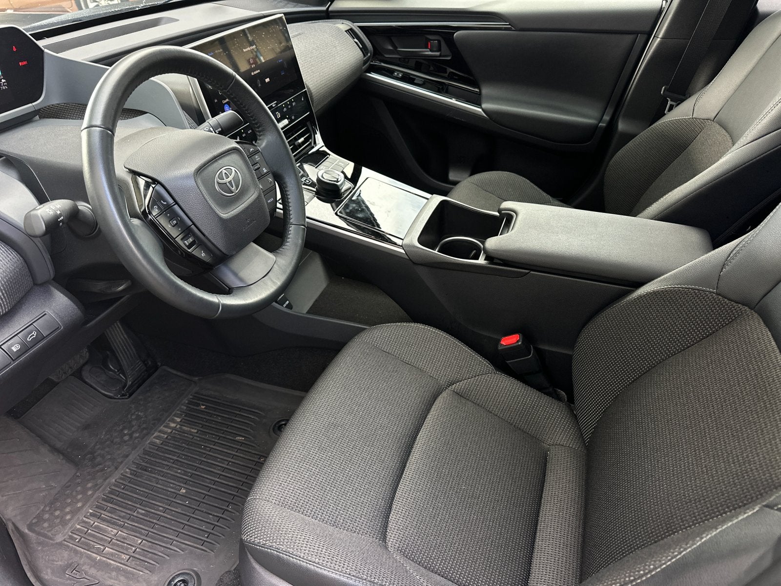 2024 Toyota bZ4X XLE