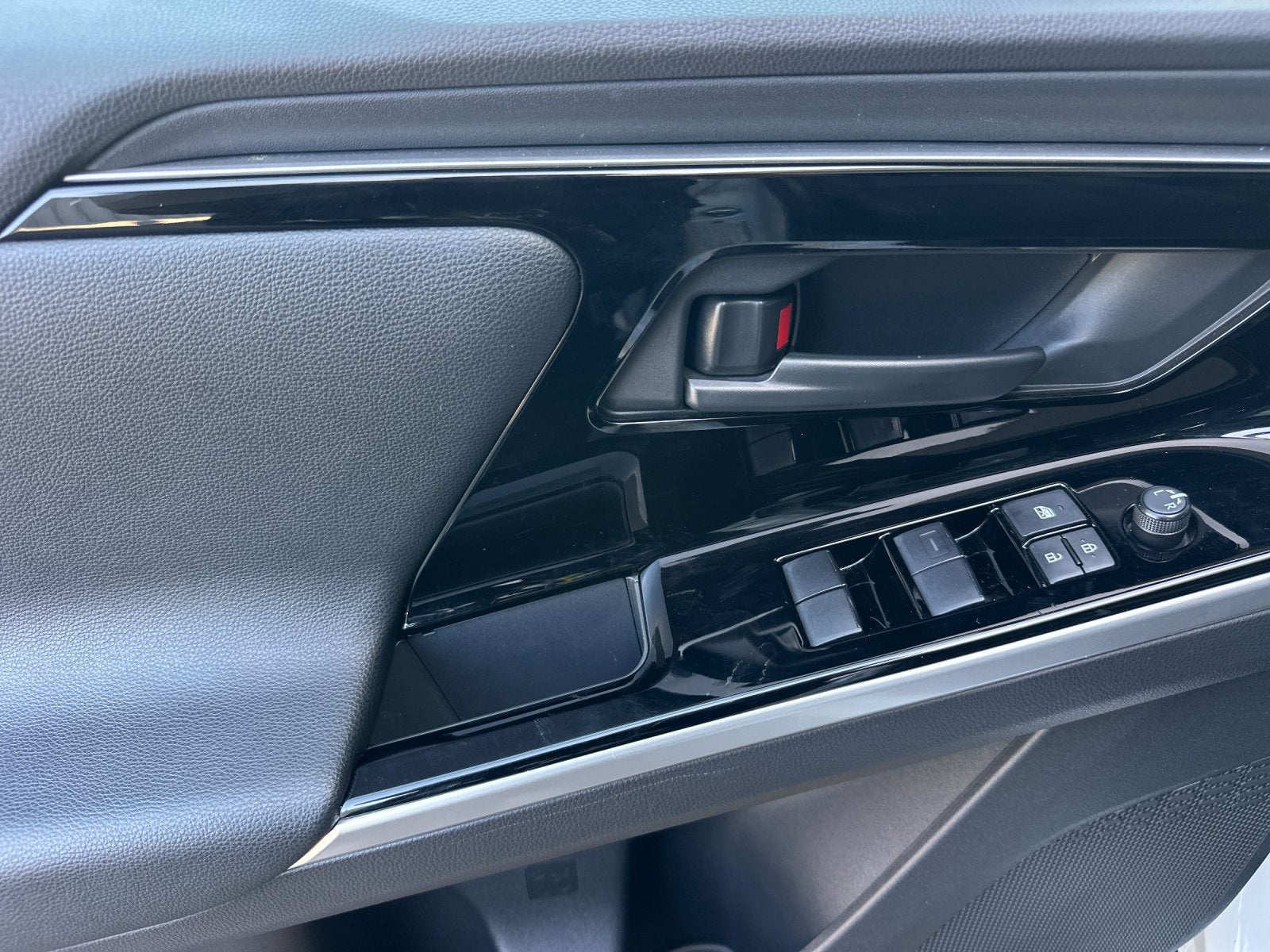 2024 Toyota bZ4X XLE