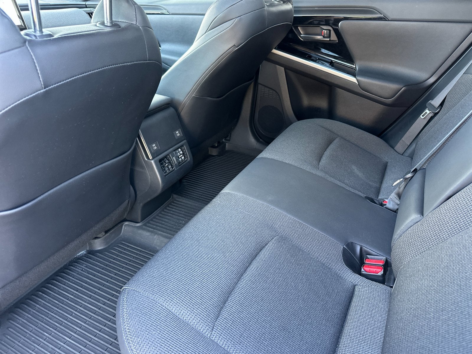 2024 Toyota bZ4X XLE