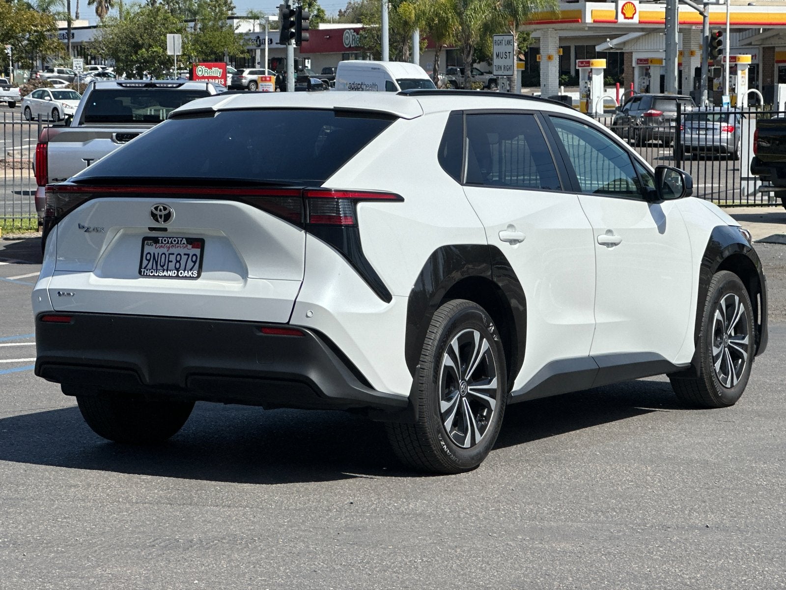 2024 Toyota bZ4X XLE