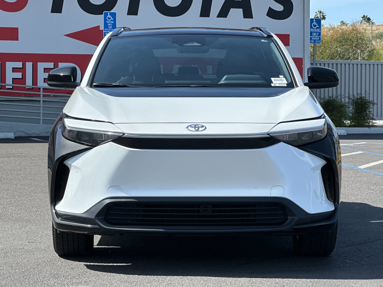 2024 Toyota bZ4X XLE