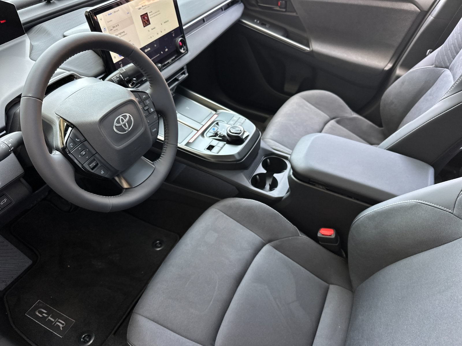 2026 Toyota C-HR XSE