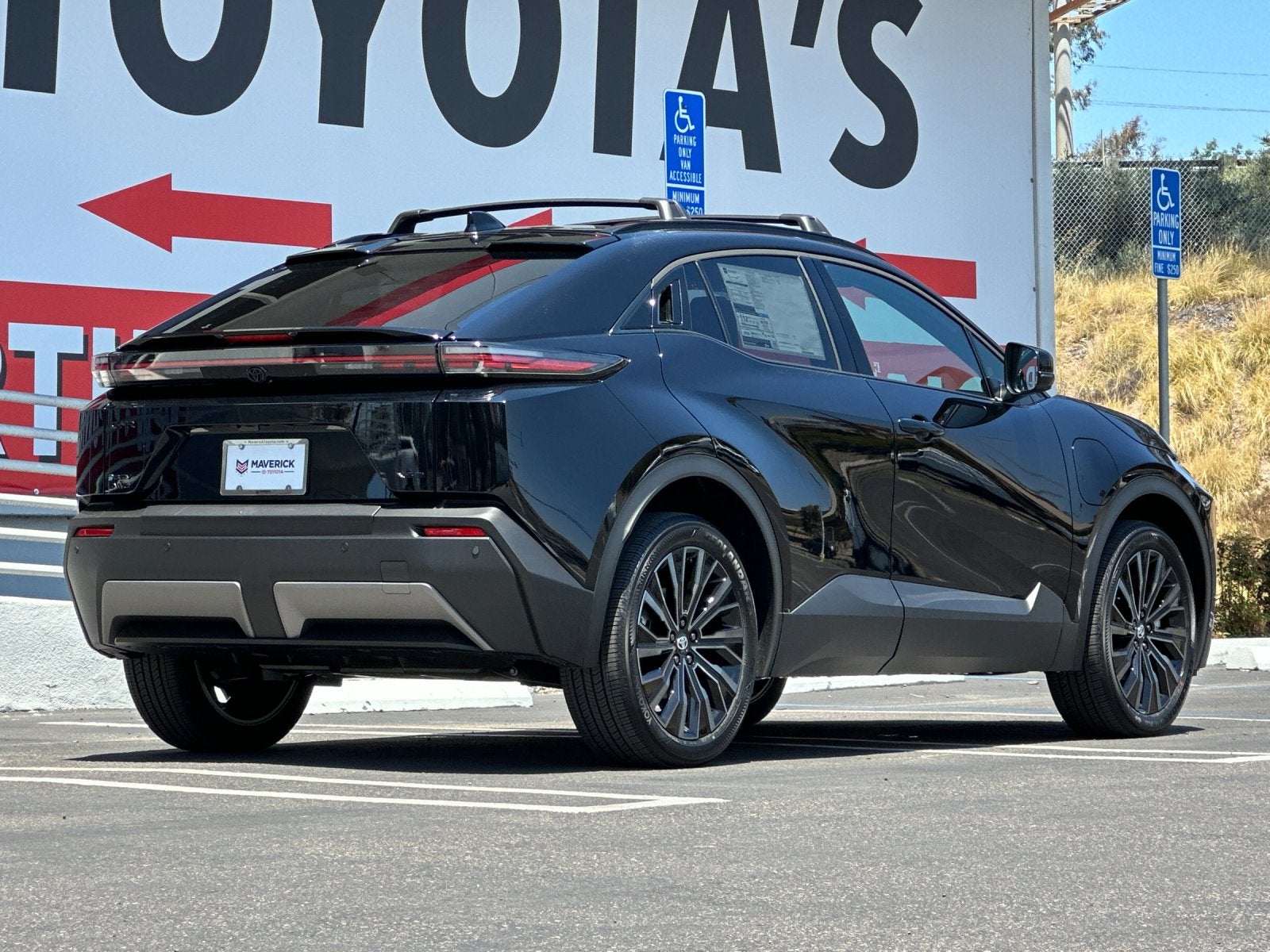 2026 Toyota C-HR XSE