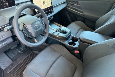 2026 Toyota C-HR XSE