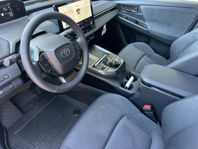 2026 Toyota C-HR XSE