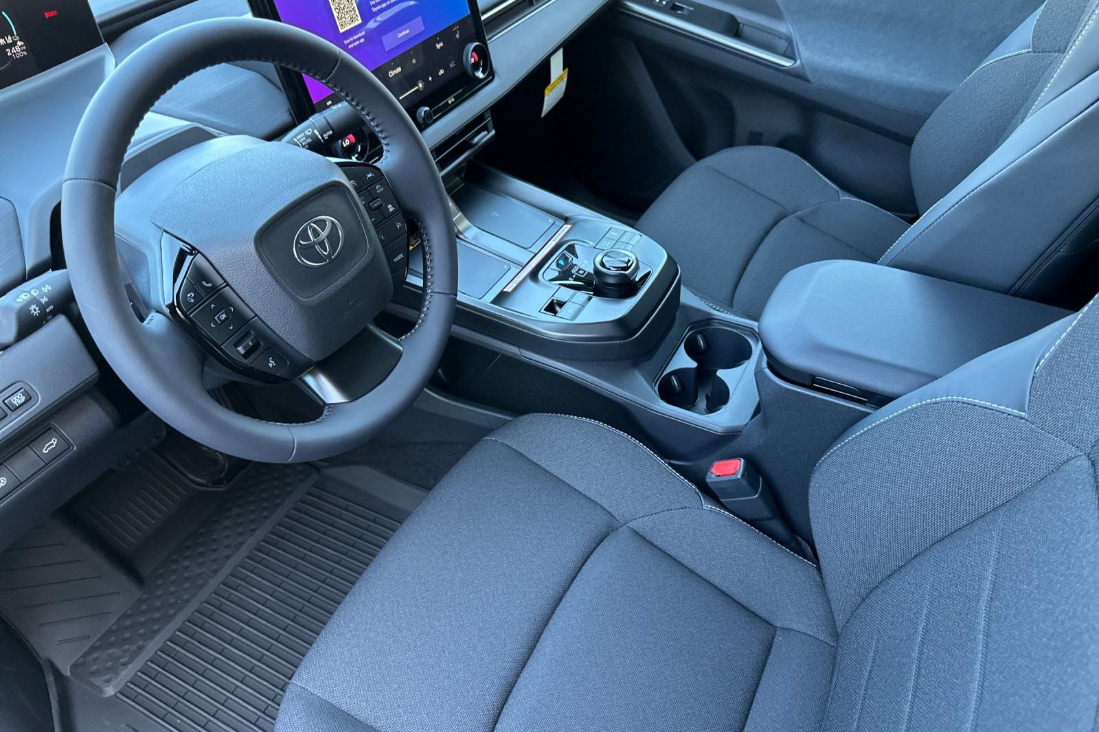 2027 Toyota C-HR SE
