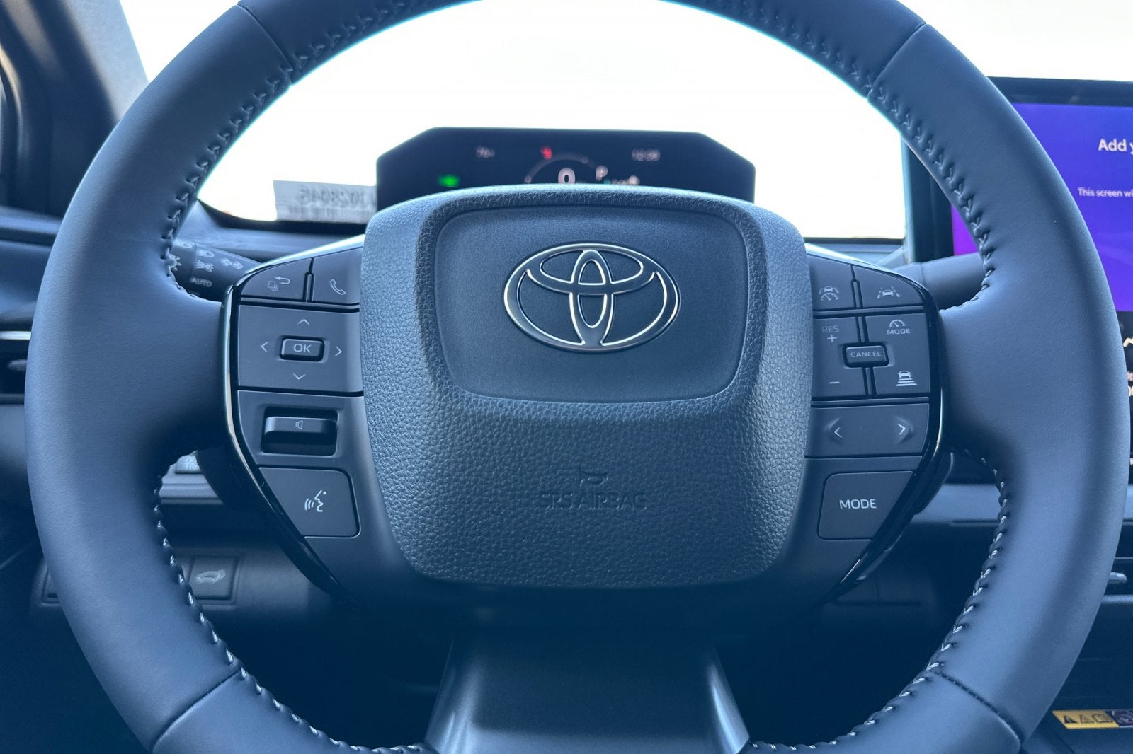 2027 Toyota C-HR SE
