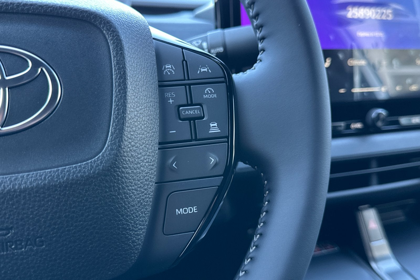 2027 Toyota C-HR SE