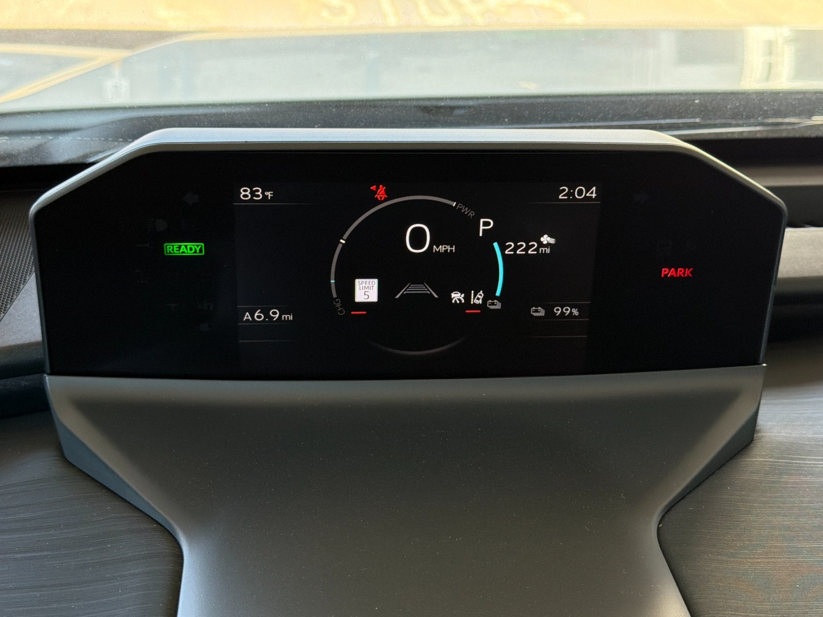 2027 Toyota C-HR SE