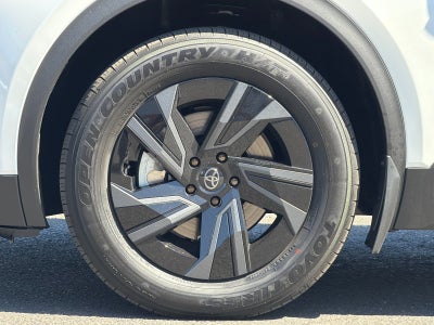 2027 Toyota C-HR SE