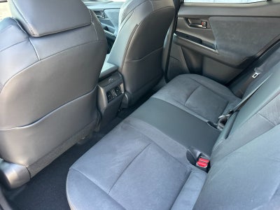2026 Toyota C-HR XSE