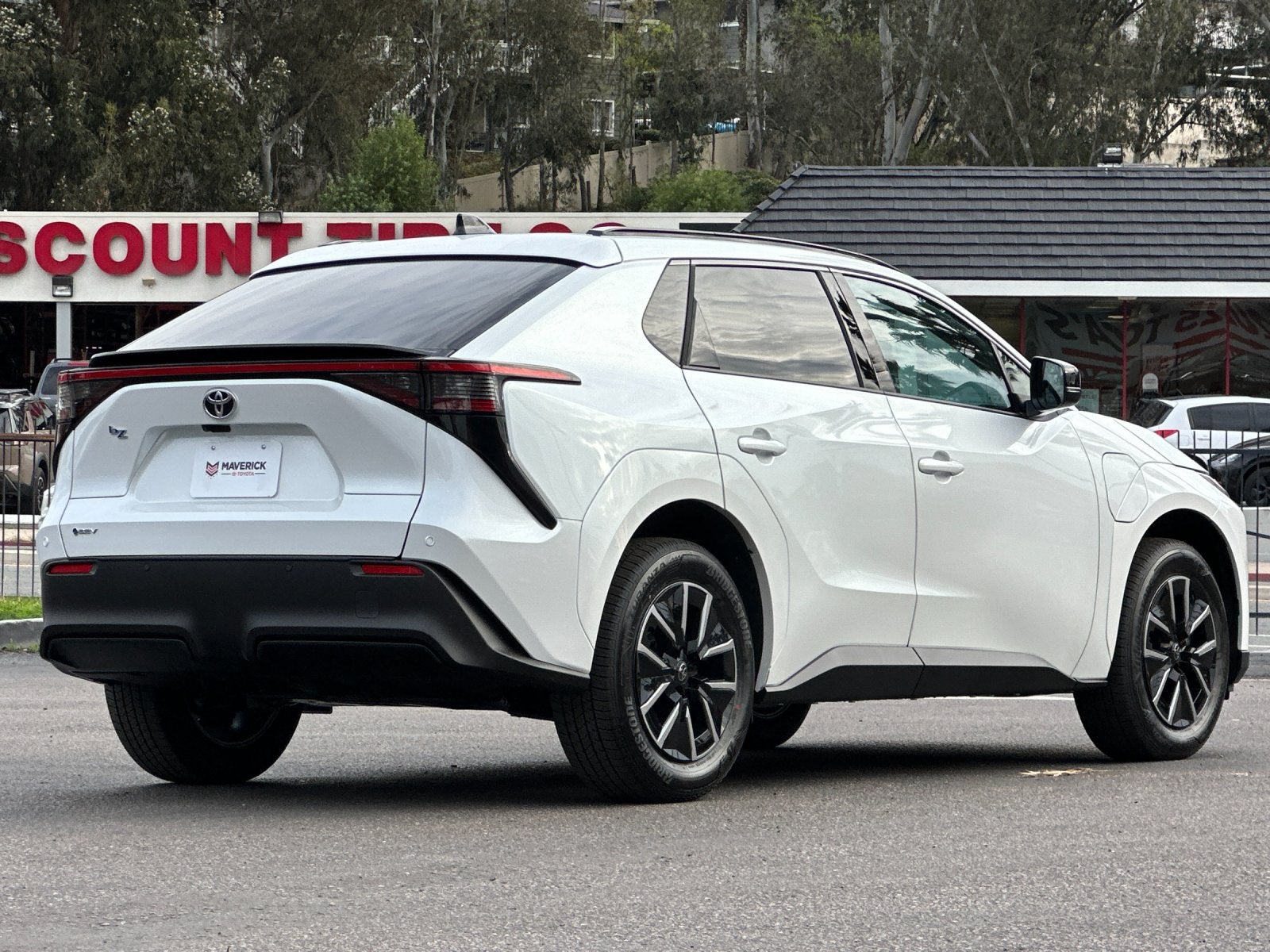 2026 Toyota bZ XLE Plus