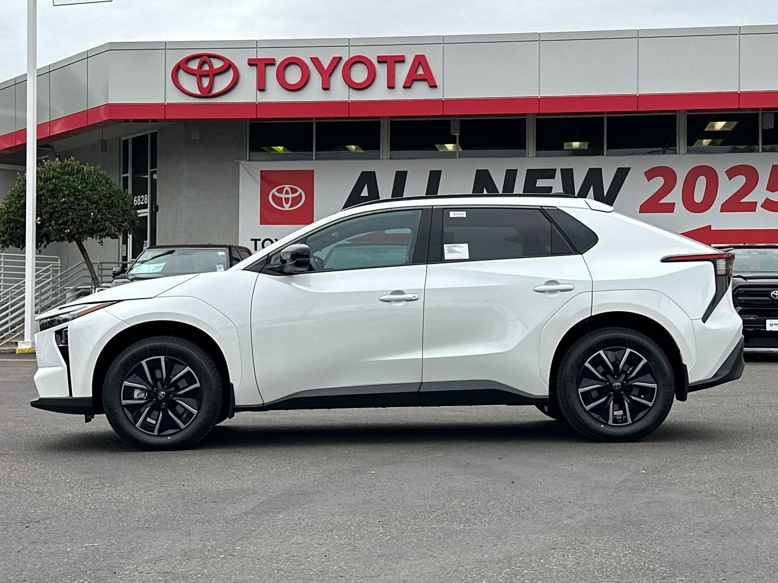 2026 Toyota bZ XLE Plus