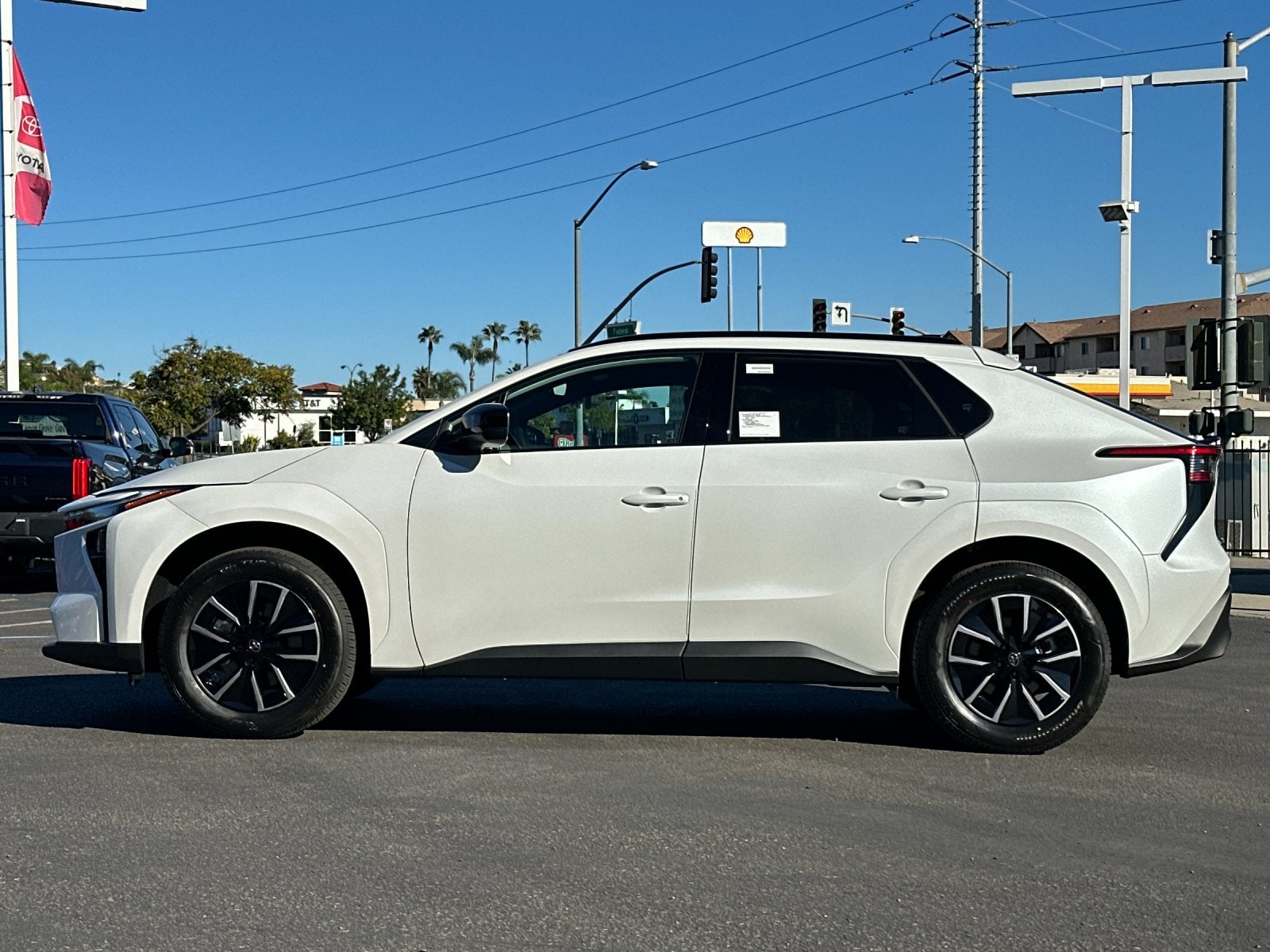 2026 Toyota bZ XLE Plus