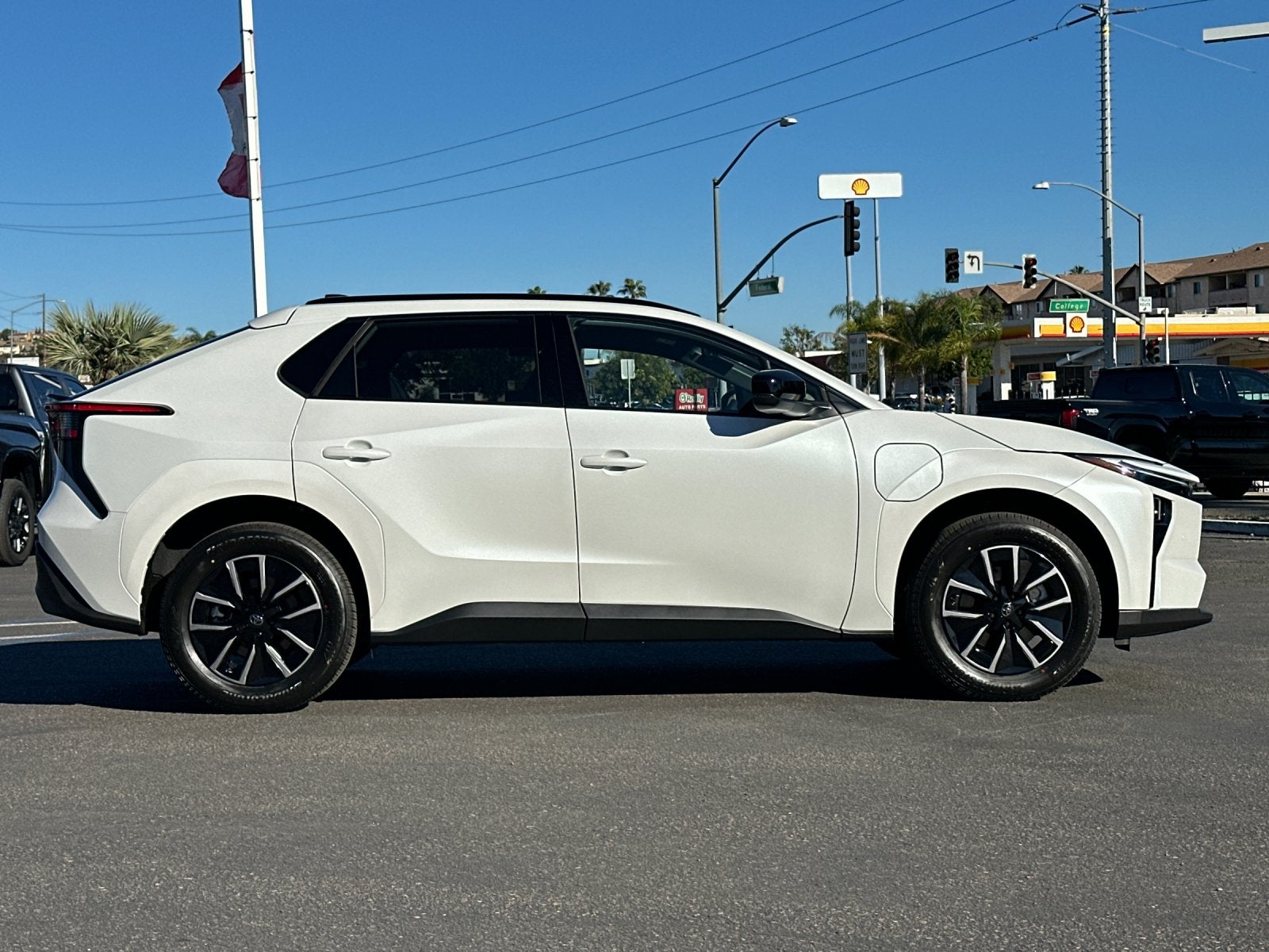 2026 Toyota bZ XLE Plus