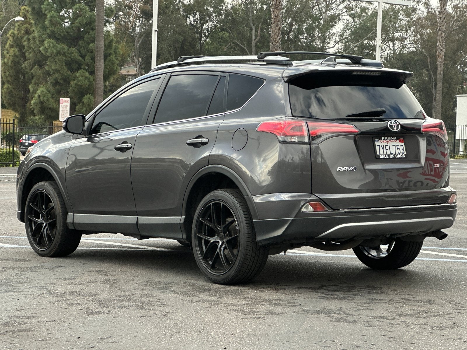 2017 Toyota RAV4 SE