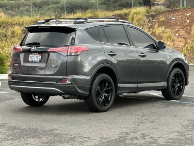 2017 Toyota RAV4 SE