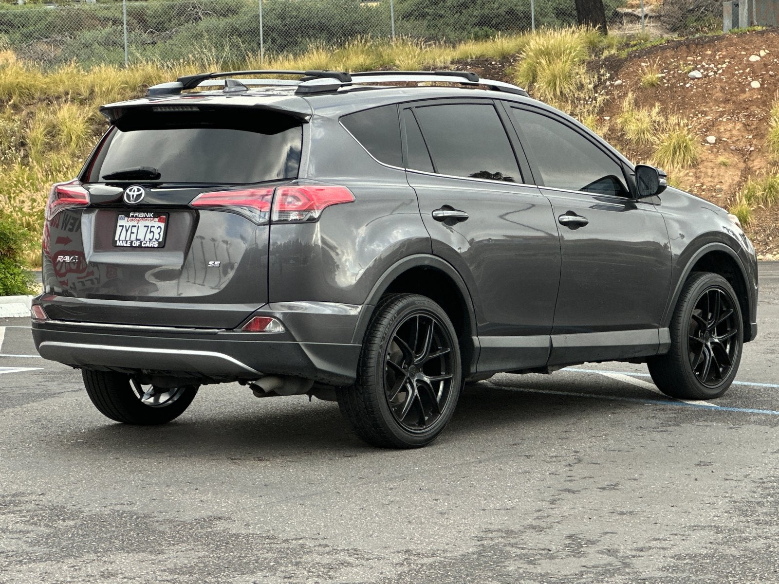 2017 Toyota RAV4 SE