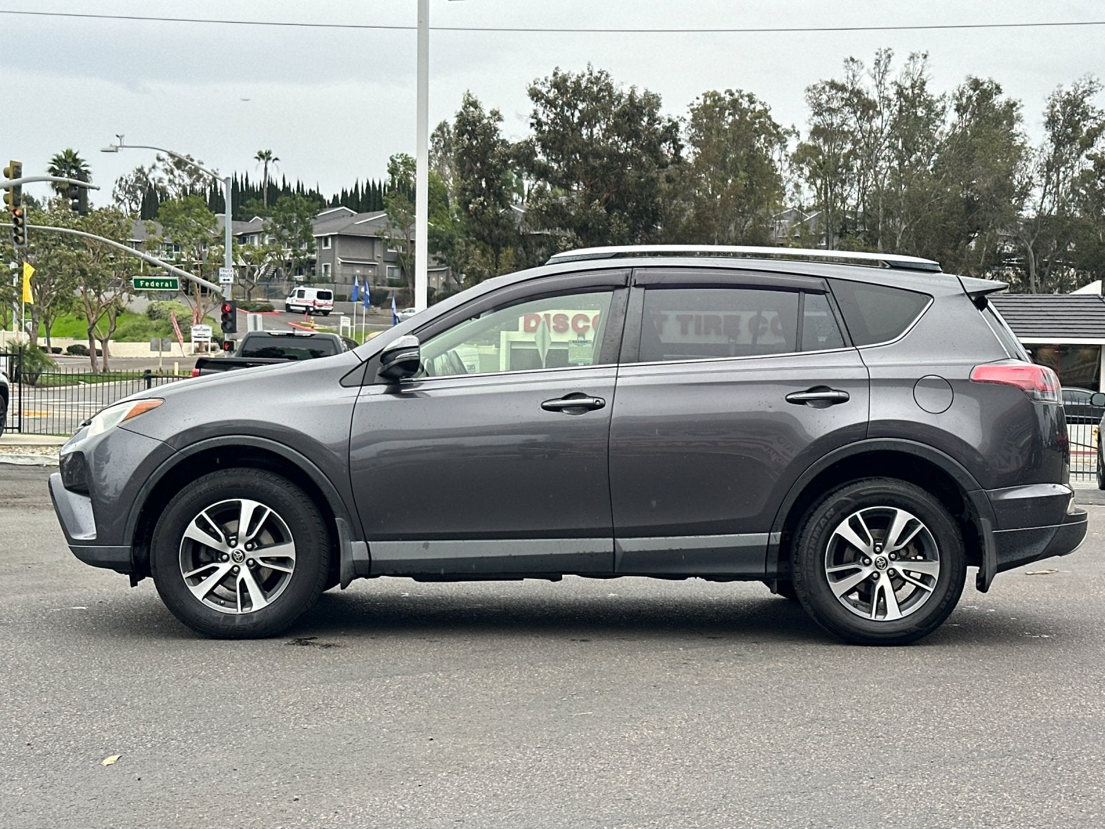 2016 Toyota RAV4 XLE
