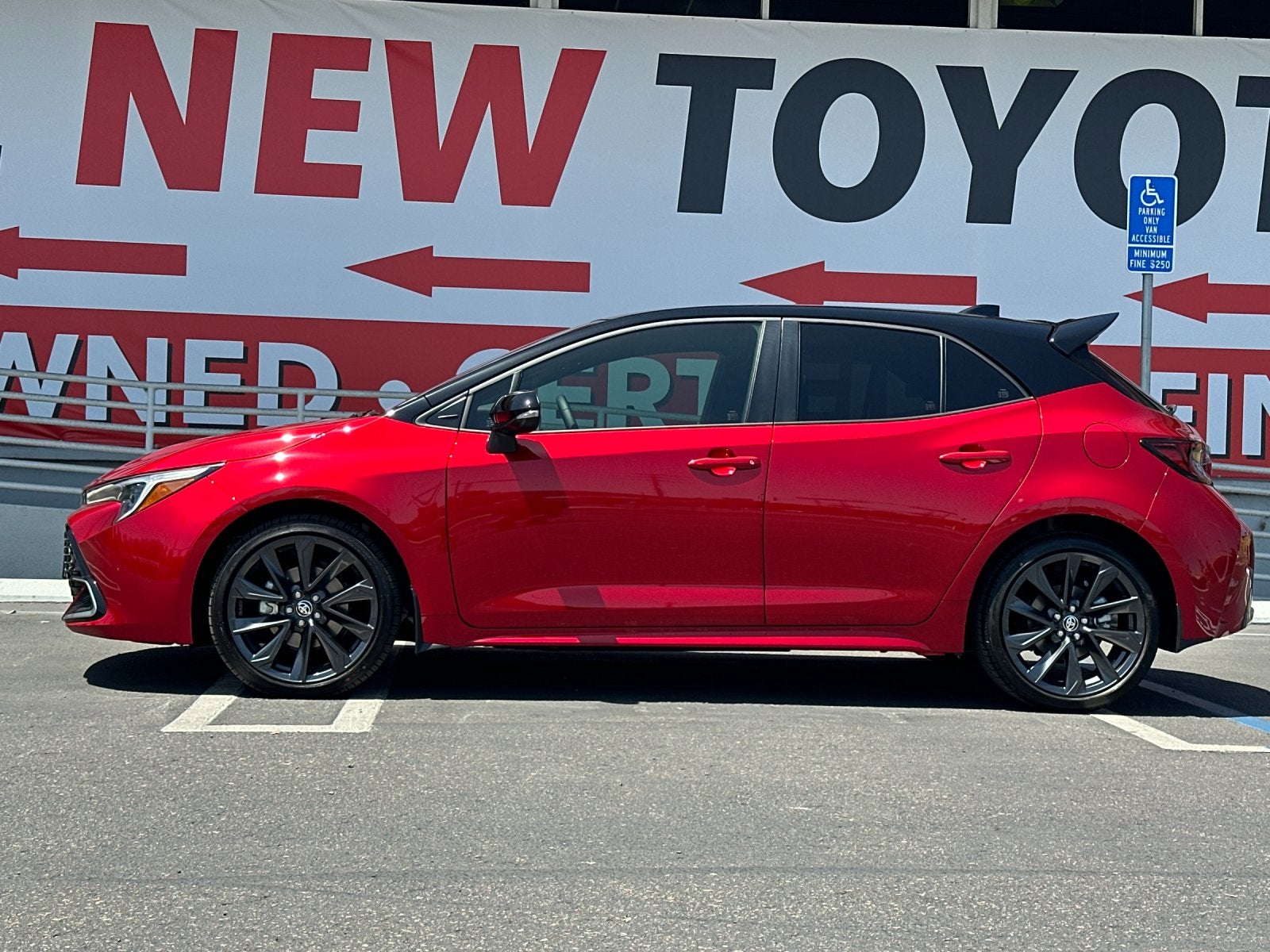 2026 Toyota Corolla Hatchback XSE