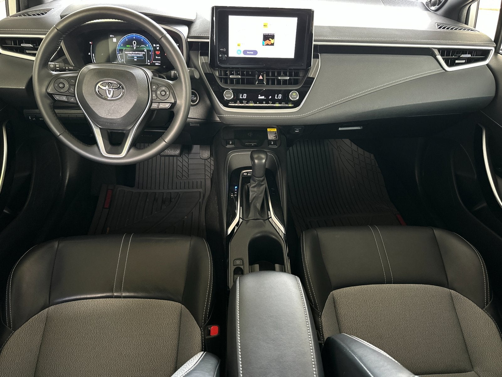 2023 Toyota Corolla Hatchback XSE