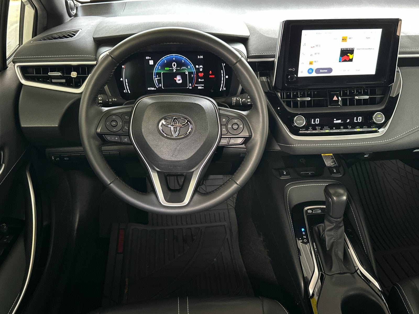 2023 Toyota Corolla Hatchback XSE