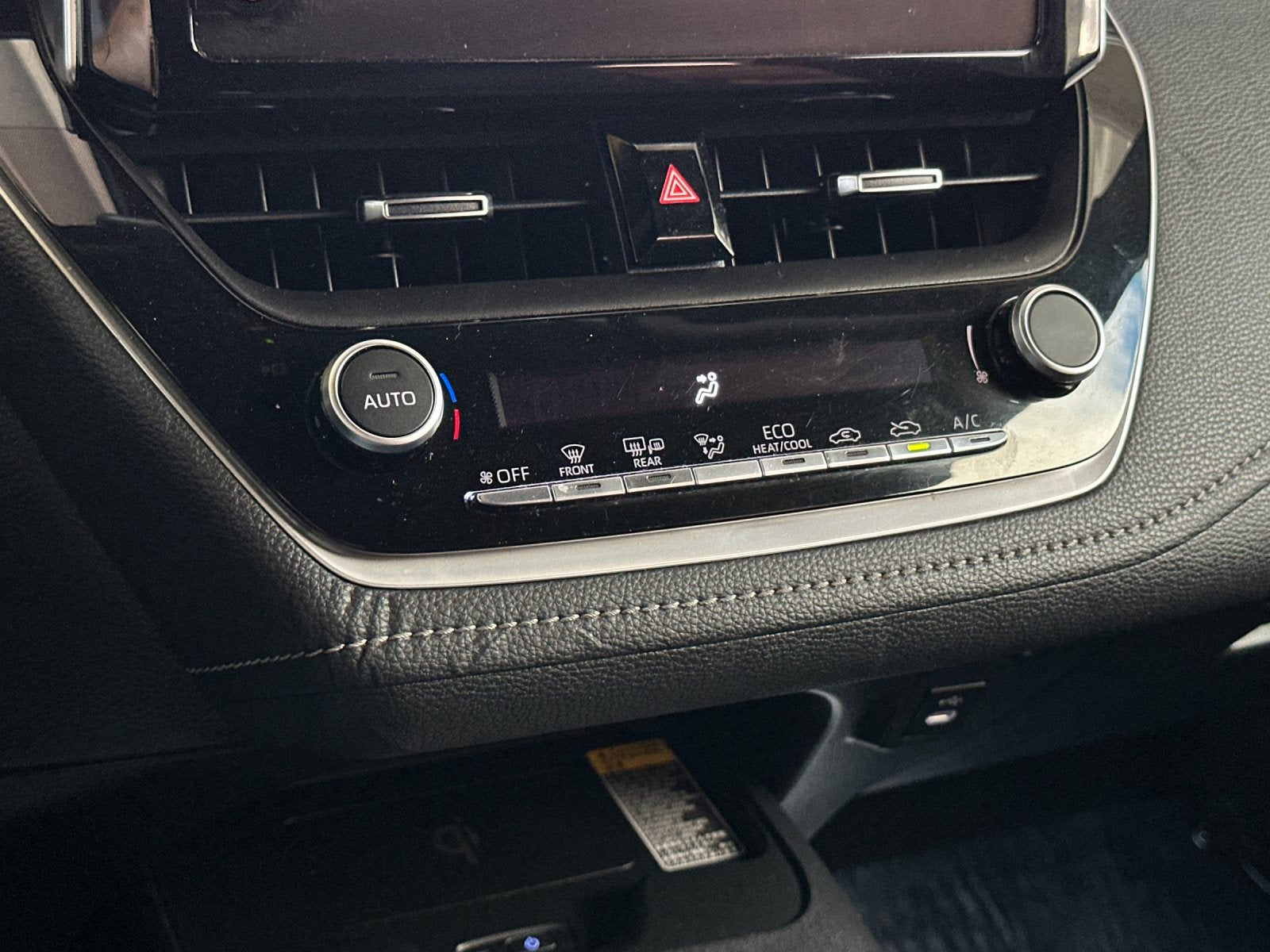 2024 Toyota Corolla Hatchback SE