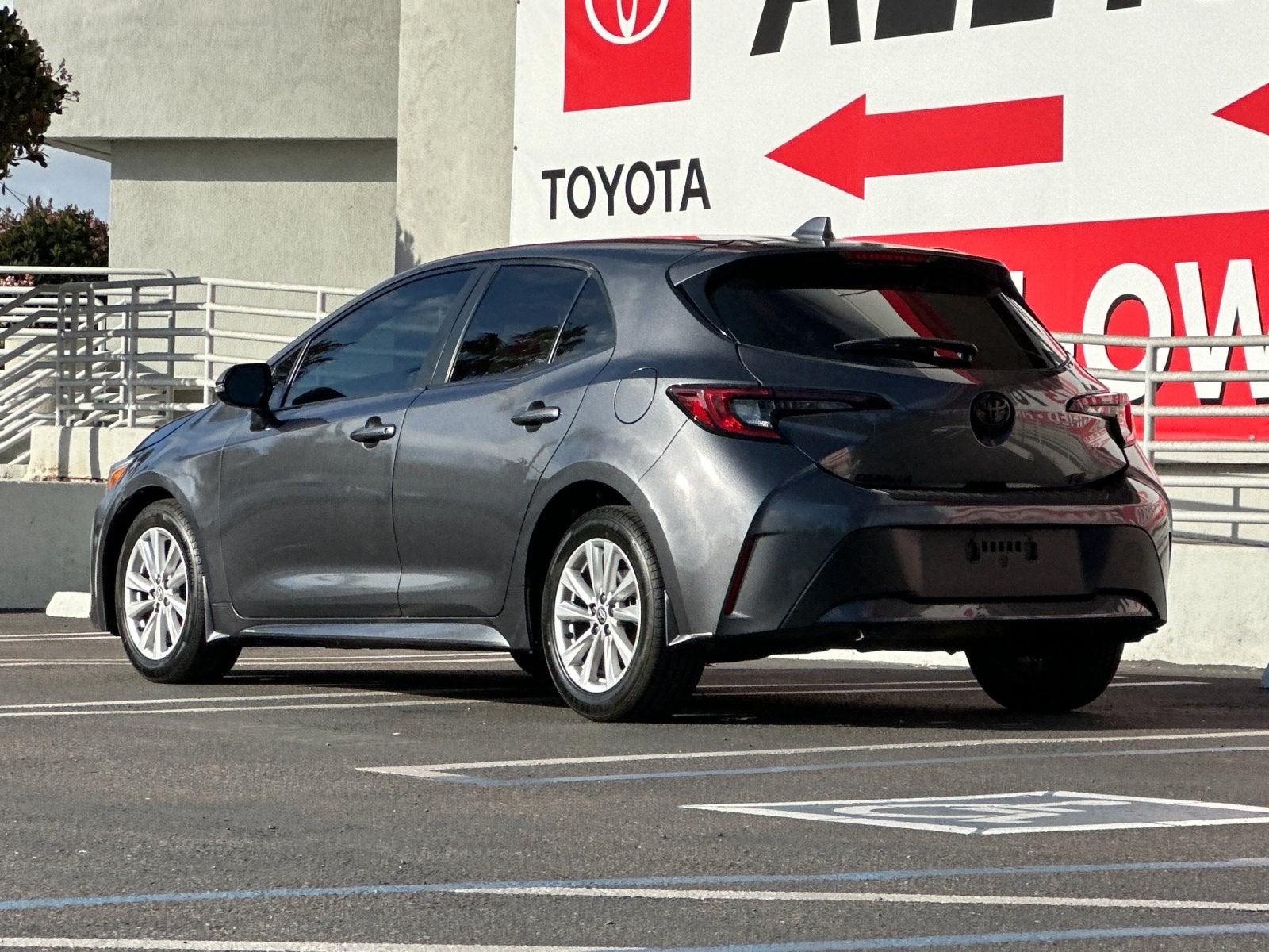 2024 Toyota Corolla Hatchback SE
