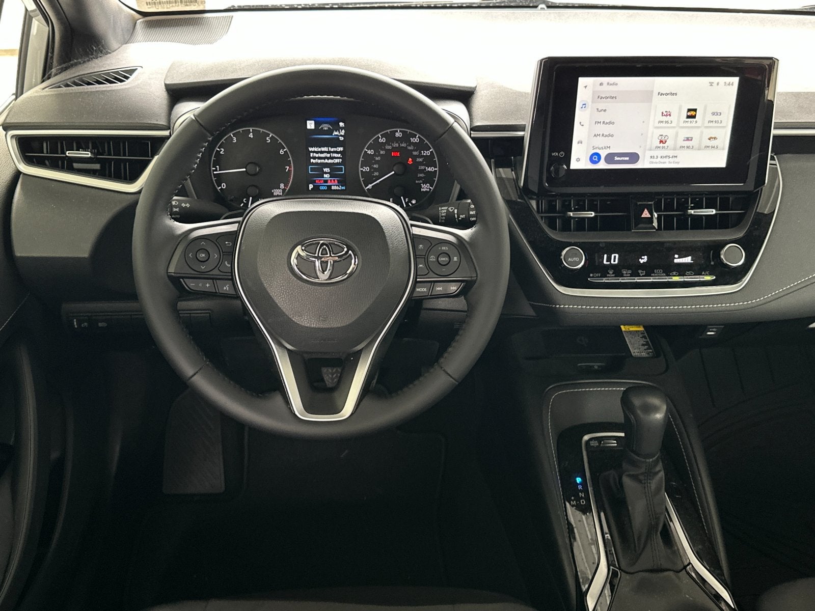 2025 Toyota Corolla Hatchback SE