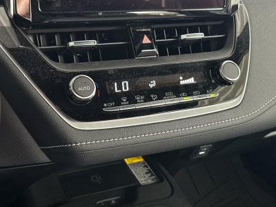 2025 Toyota Corolla Hatchback SE