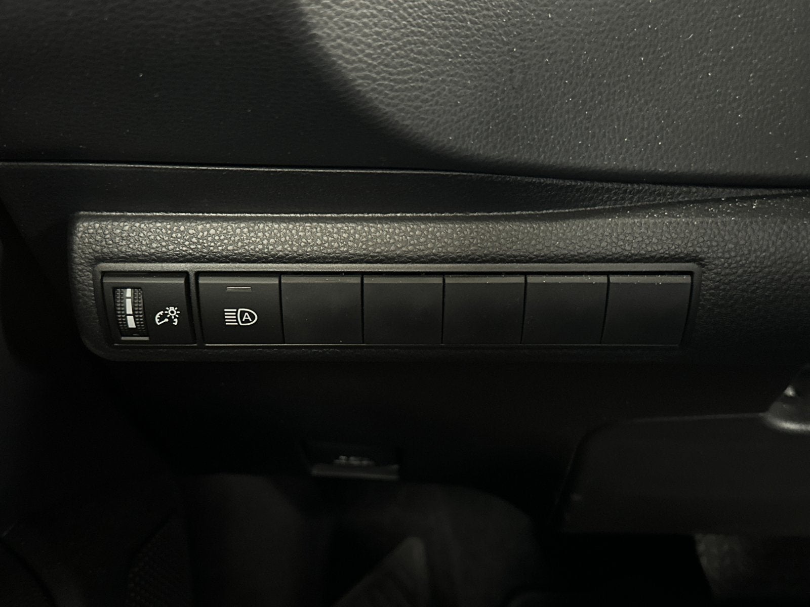 2025 Toyota Corolla Hatchback SE