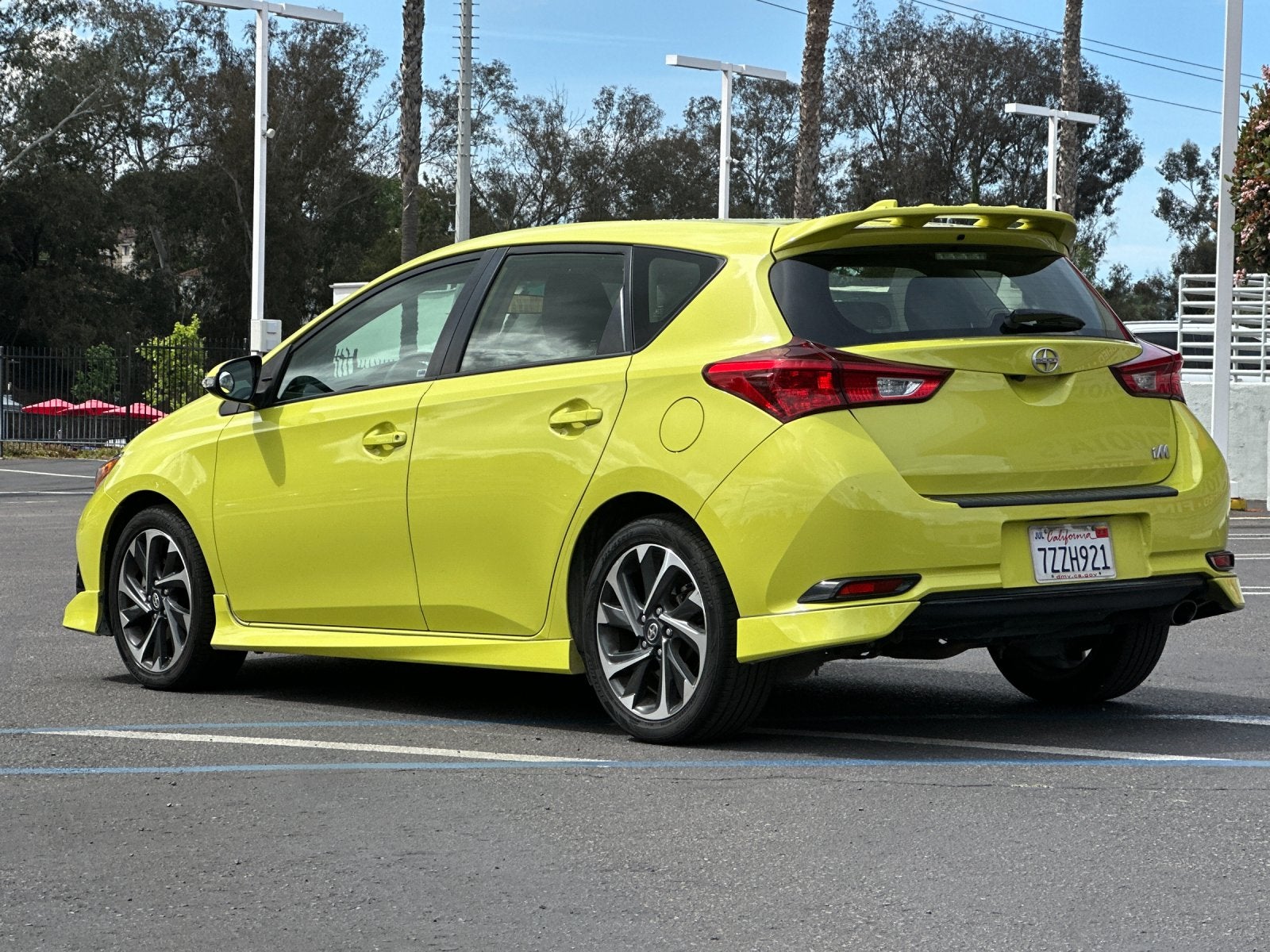 2016 Scion iM Base