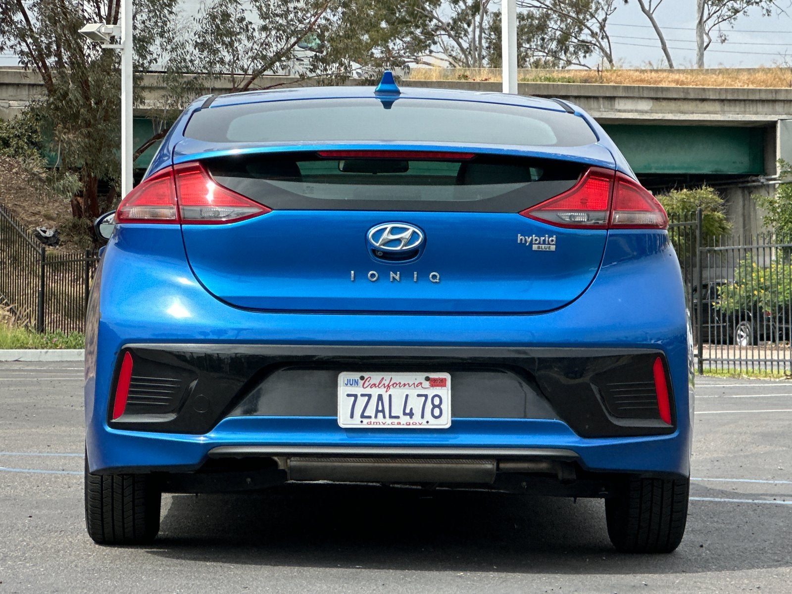 2017 Hyundai Ioniq Hybrid Blue