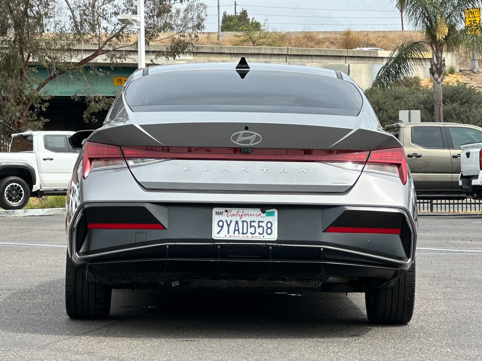 2025 Hyundai Elantra Hybrid Limited