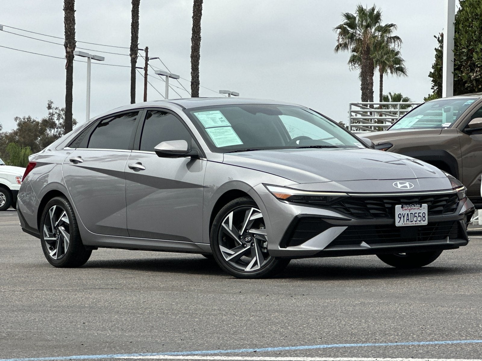2025 Hyundai Elantra Hybrid Limited