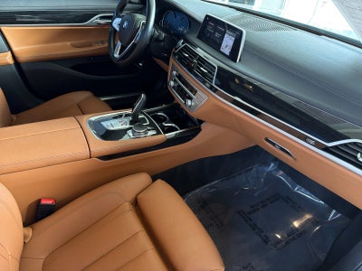 2019 BMW 7 Series 740i