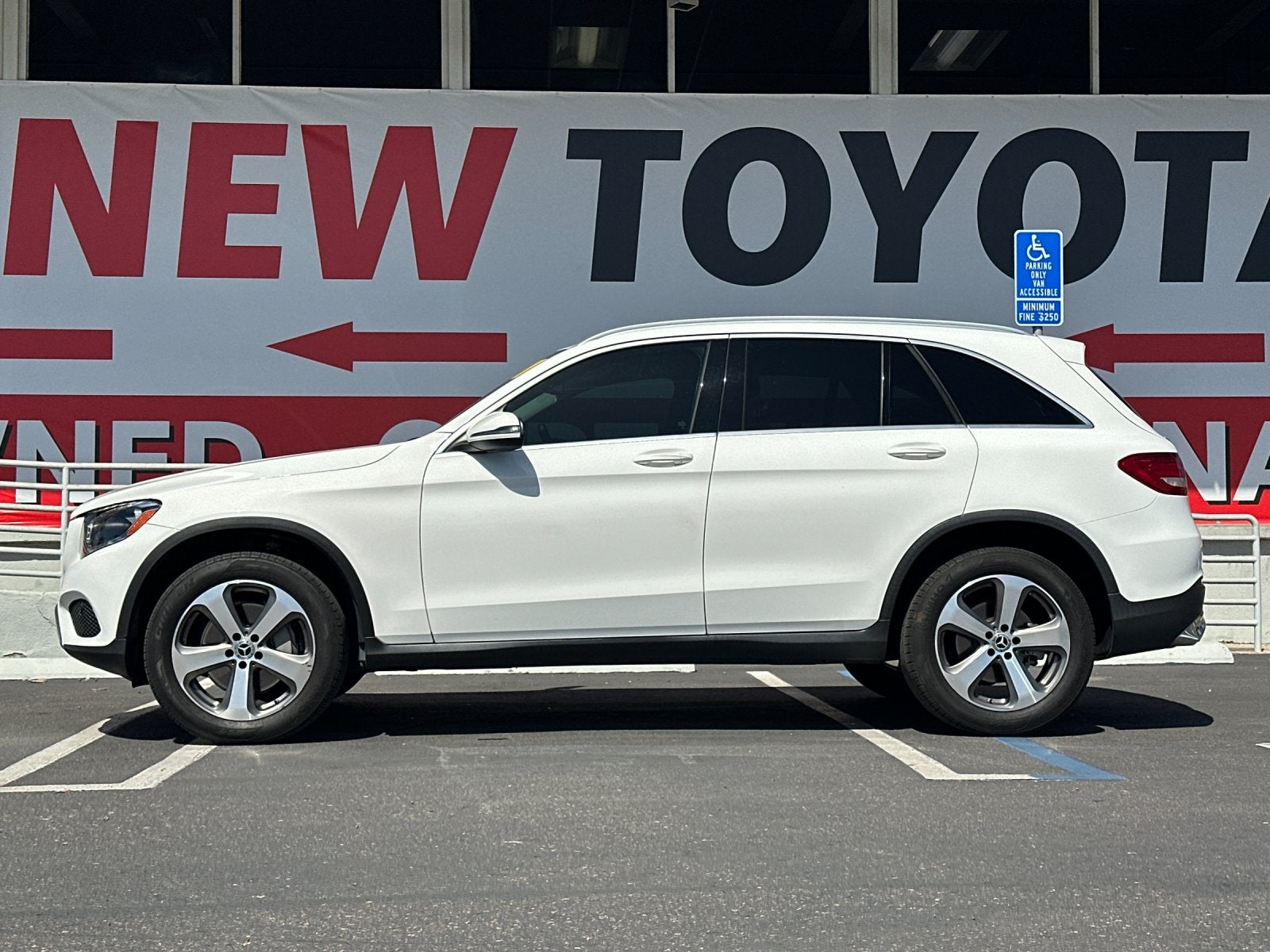 Used 2019 Mercedes-Benz GLC GLC300 with VIN WDC0G4KB0KV140938 for sale in Lemon Grove, CA