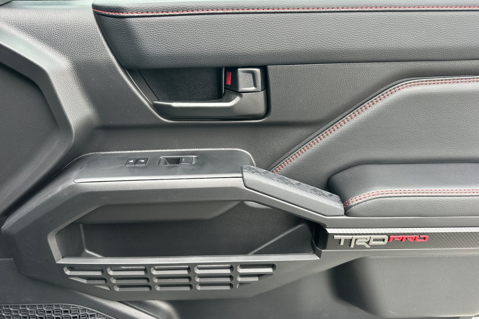 2026 Toyota Tacoma i-FORCE MAX TRD Pro