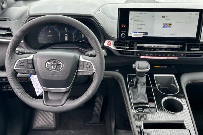 2026 Toyota Sienna Woodland Edition
