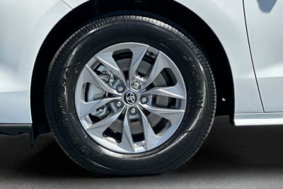 2026 Toyota Sienna LE