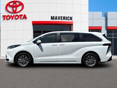 2026 Toyota Sienna LE