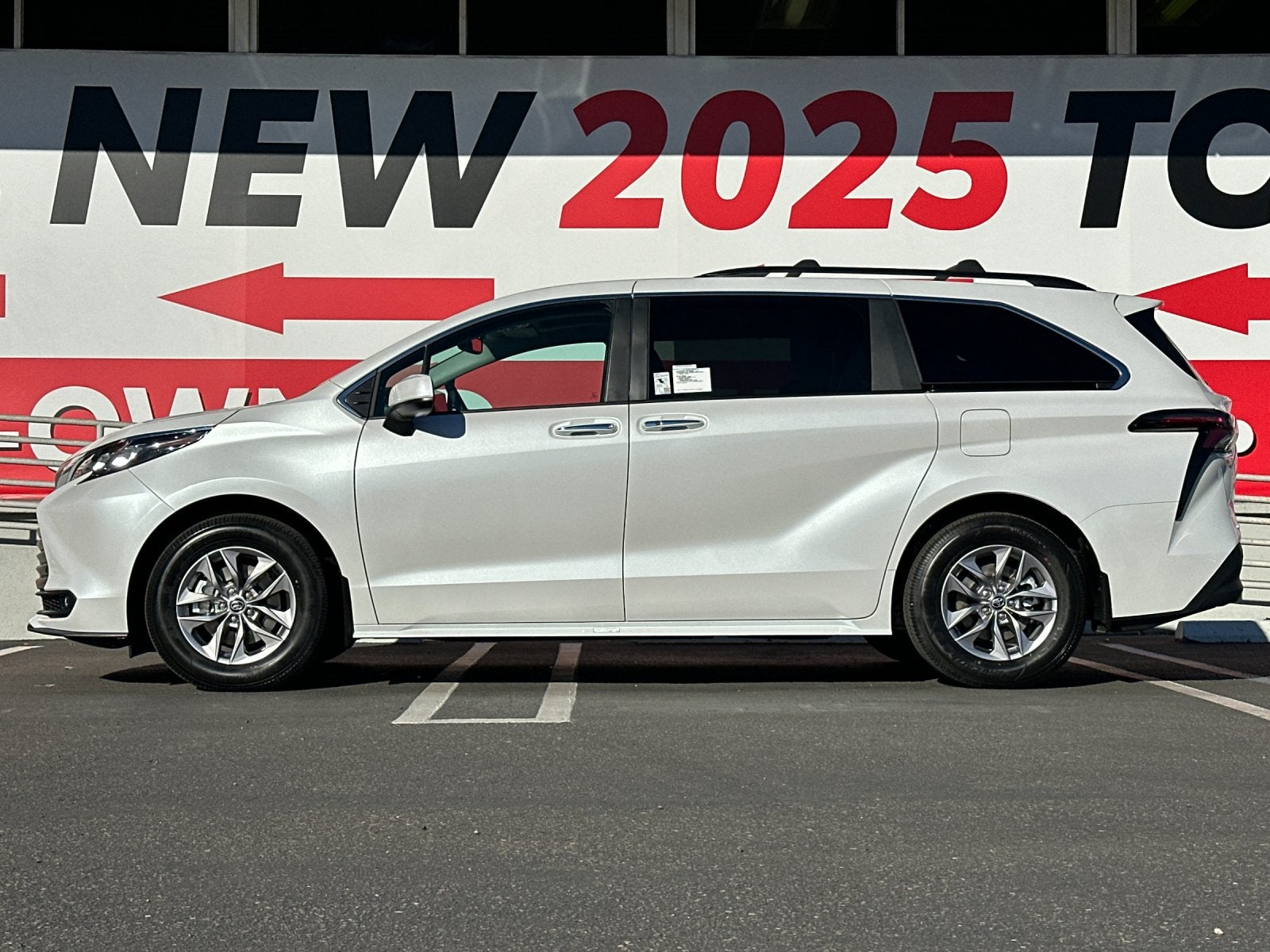 2026 Toyota Sienna XLE