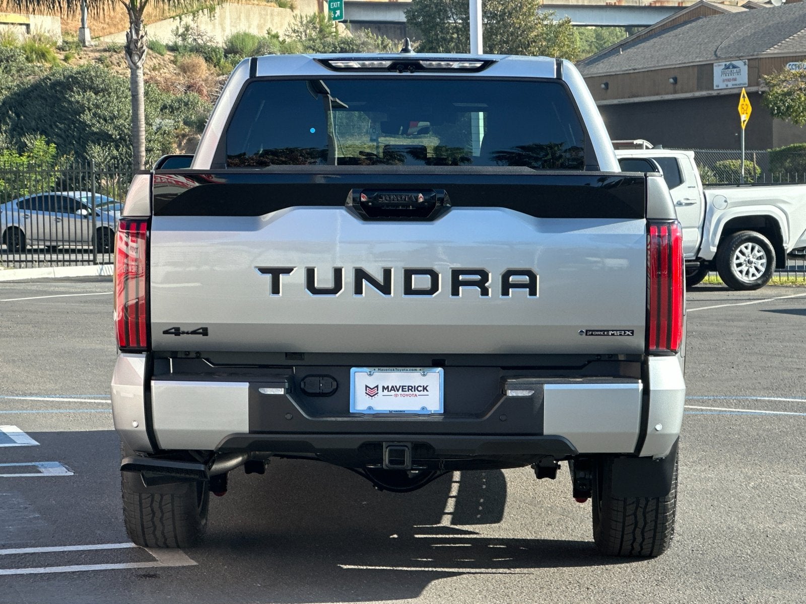 2026 Toyota Tundra i-FORCE MAX Platinum i-FORCE MAX