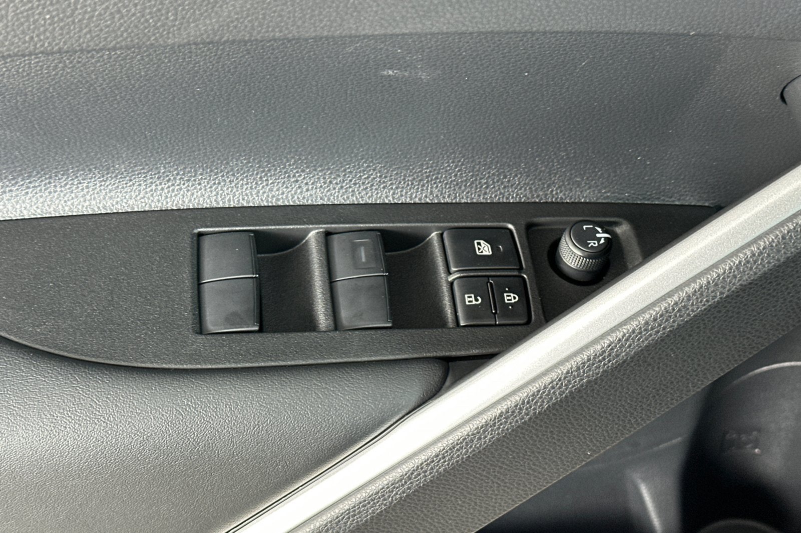 2026 Toyota Corolla Cross Hybrid Hybrid SE
