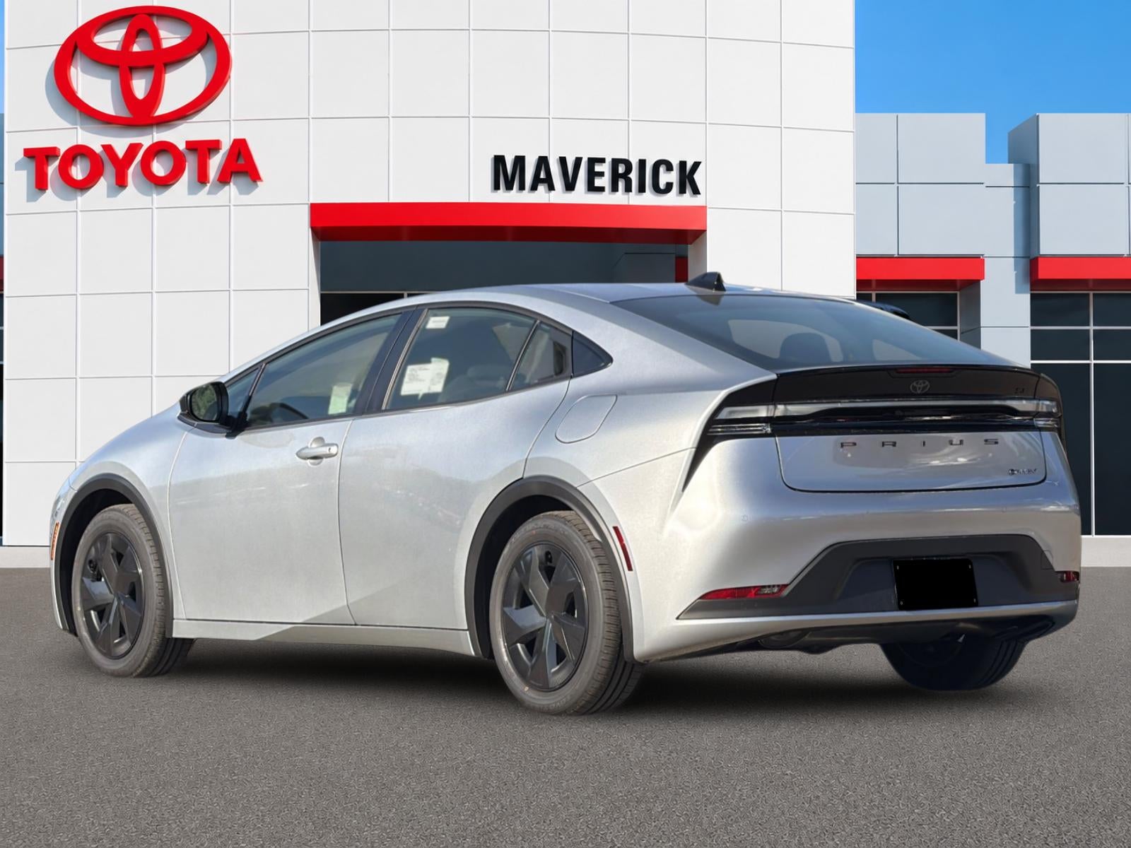 2027 Toyota Prius Plug-in Hybrid SE