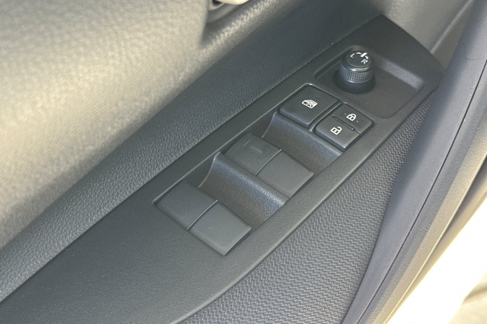 2027 Toyota Corolla Hybrid Hybrid SE