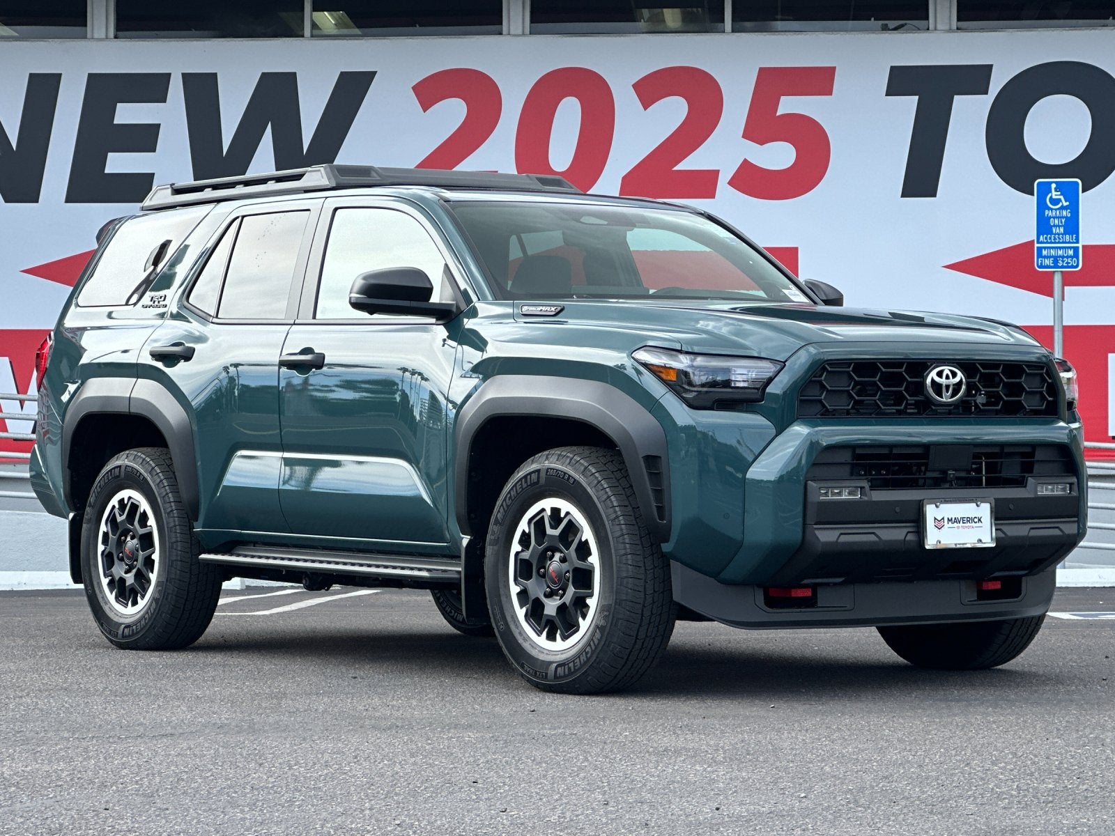2026 Toyota 4Runner i-FORCE MAX TRD Off-Road Premium i-FORCE MAX