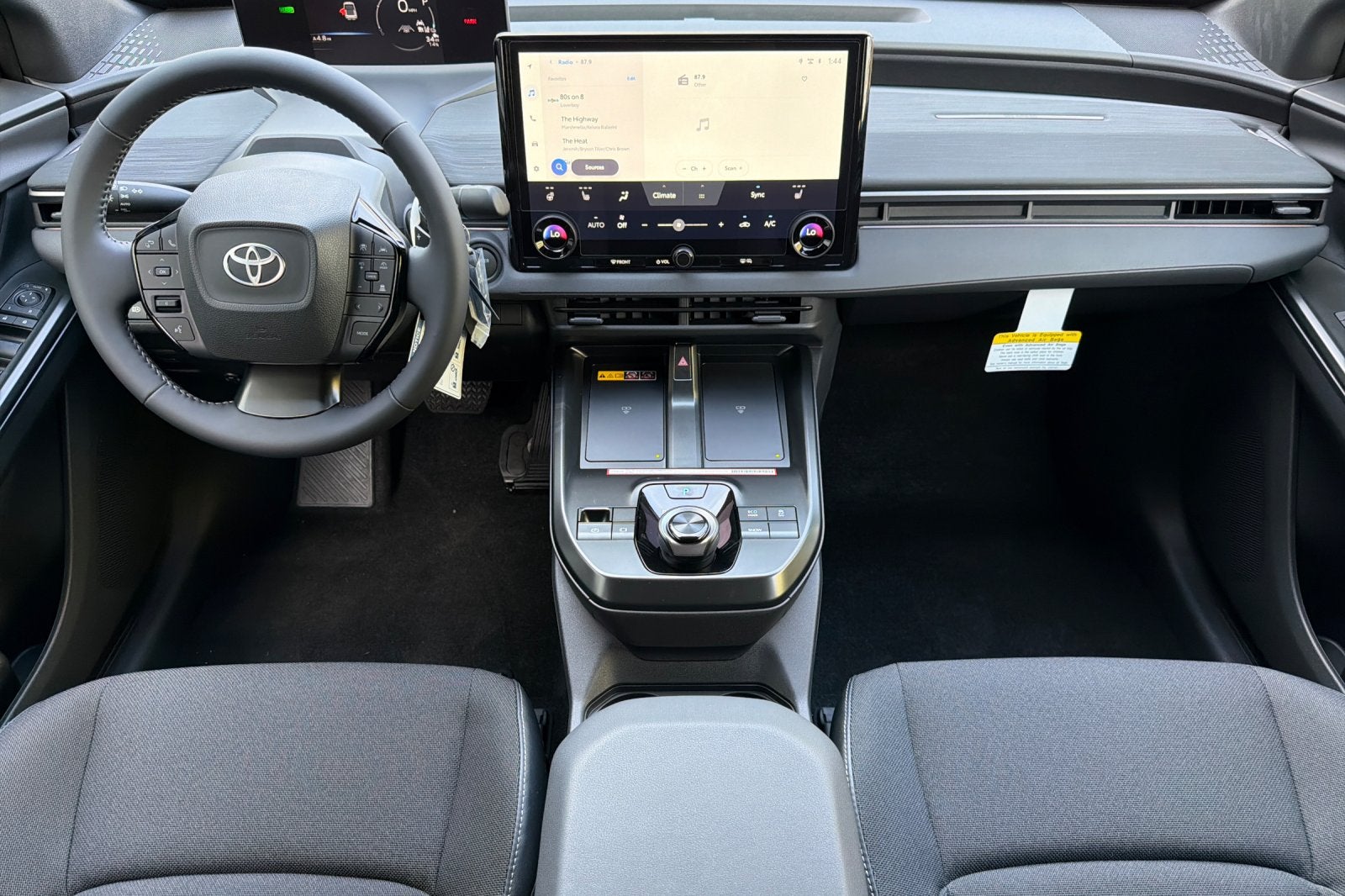 2027 Toyota C-HR SE